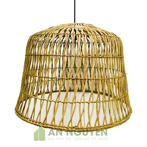 Ảnh-thật-Đèn-thả-mây-tre-hình-lồng-gà-trang-trí-quán-ăn,-quán-cafe-sân-vườn