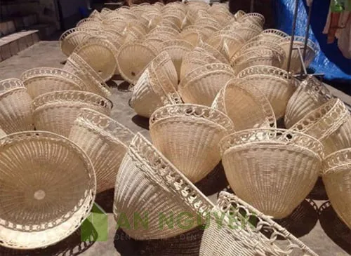 Hình-ảnh-Den-may-dan-co-khoen-tron-trang-tri-An-Nguyen