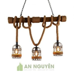 Đèn Mây Tre: Mẫu đèn cây tre quấn dây thừng thả 3 lồng sắt trang trí phòng cách cổ điển