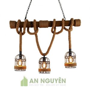 Đèn Mây Tre: Mẫu đèn cây tre quấn dây thừng thả 3 lồng sắt trang trí phòng cách cổ điển
