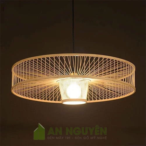 Đèn Mây Tre: Mẫu đèn thả tăm tre như hình bánh xe