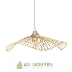Đèn Mây Tre: Mẫu đèn nan tre đan hình lá sen có vành