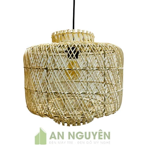 Đèn lồng mây đan xiên trang trí homestay