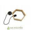 Đèn Gỗ: Mẫu đèn gỗ hình lục giác đơn giản thả trần trang trí quán trà
