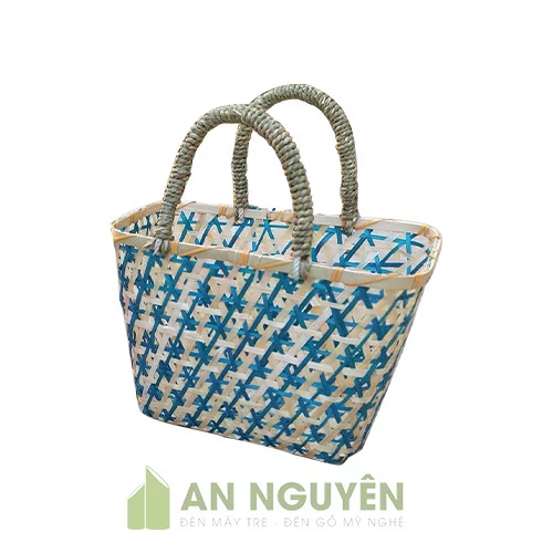 Làm giỏ mây tre