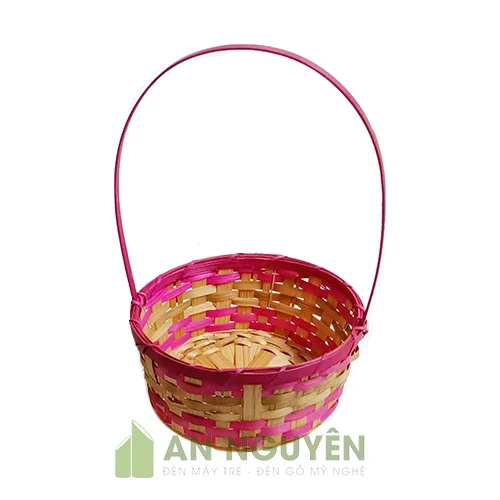 Giỏ cắm hoa bằng tre đan đẹp