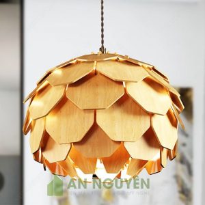 Đèn Gỗ: Mẫu đèn gỗ quả thông nhỏ cánh nhọn, cánh lục giác kiểu