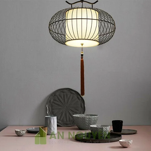 Đèn Vải: Mẫu đèn sắt cầu dẹt lồng vải trang trí nhà hàng truyền thống