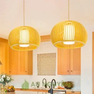 Đèn Gỗ: Mẫu đèn gỗ thả trần bàn ăn kèm lồng giấy trang trí
