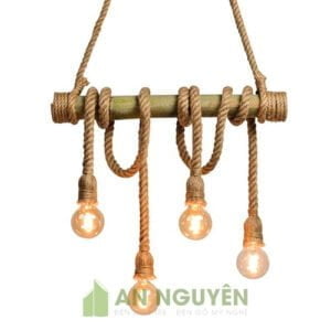 Đèn Mây Tre: Mẫu đèn cây tre quấn thừng 4 bóng thả trần decor quán cafe Vintage