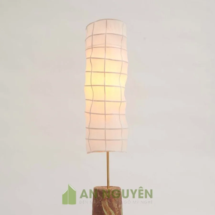 Chụp đèn vải uốn lượn theo thiết kế cho đèn sàn