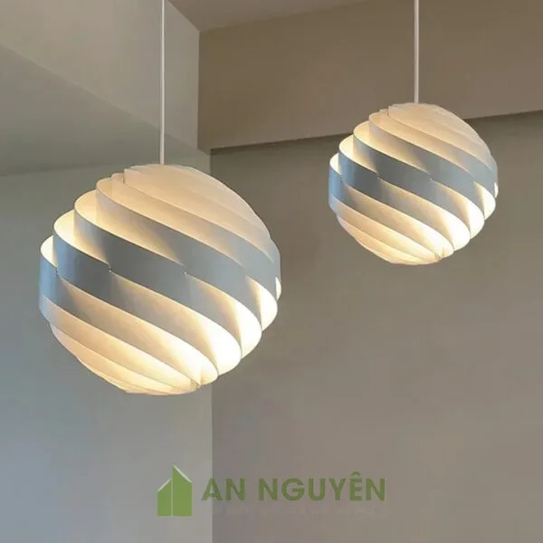 Đèn Gỗ: Mẫu đèn gỗ verneer hình cầu xoắn trang trí phòng khách