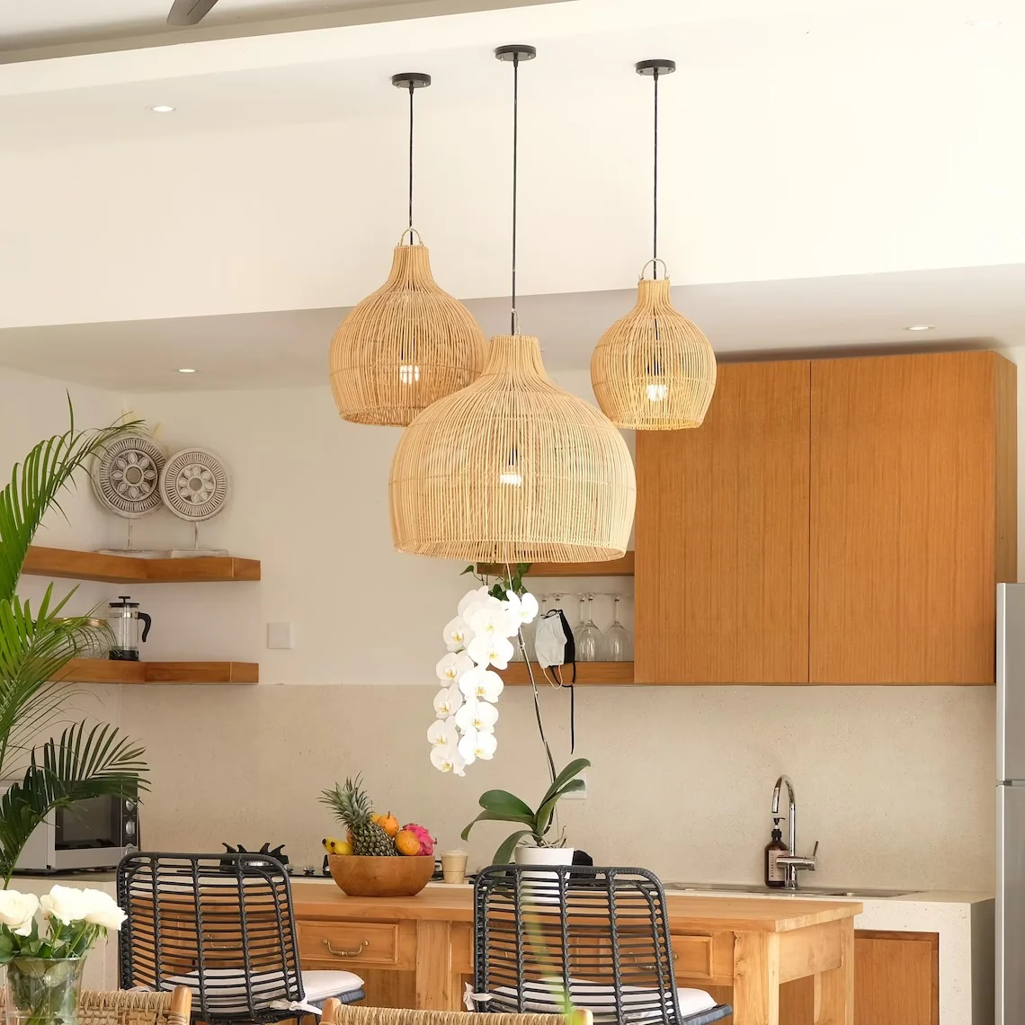 Đèn thả trang trí bàn ăn mây đan Đèn thả trang trí bàn ăn mây đan