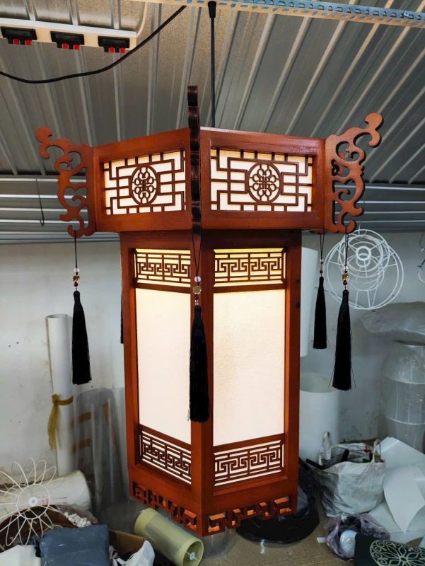 Đèn gỗ phòng thờ gia công theo yêu cầu