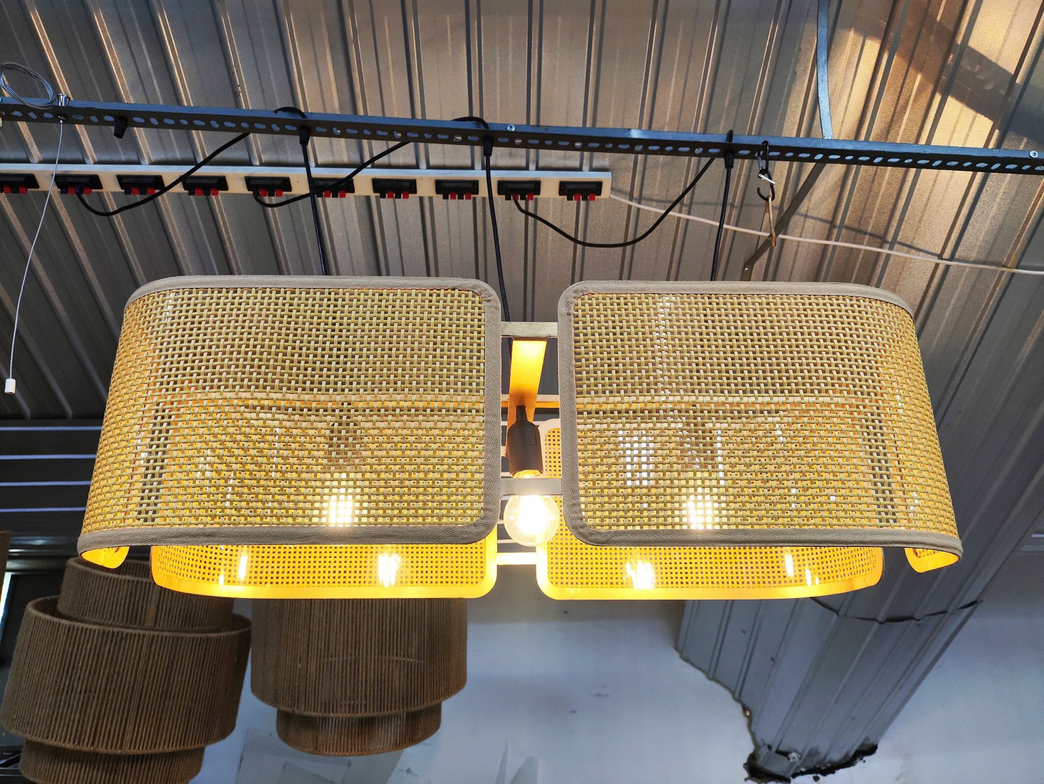 Đèn mây mắt cáo giá rẻ Đèn mây mắt cáo giá rẻ