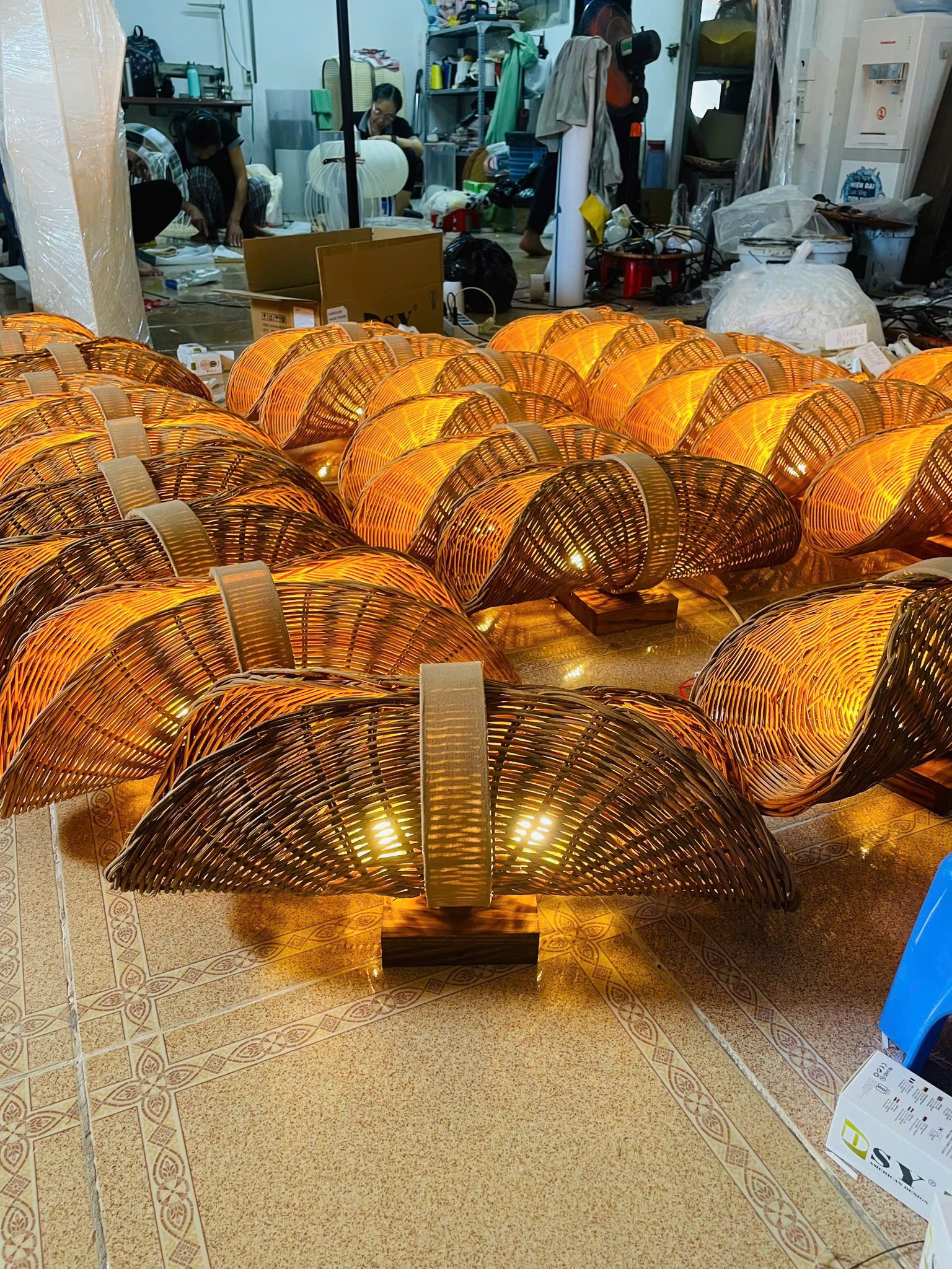 Đèn mây tre để bàn trang trí giá rẻ Đèn mây tre để bàn trang trí giá rẻ